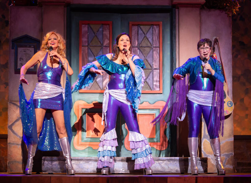Review: MAMMA MIA! at 5-Star Theatricals  Image