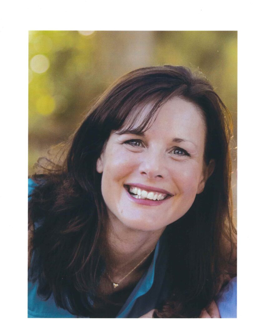 Read more about the article Kim Huber Talks About Coming Out Of COVID Quarantine For 5-Star’s “Mamma Mia!”